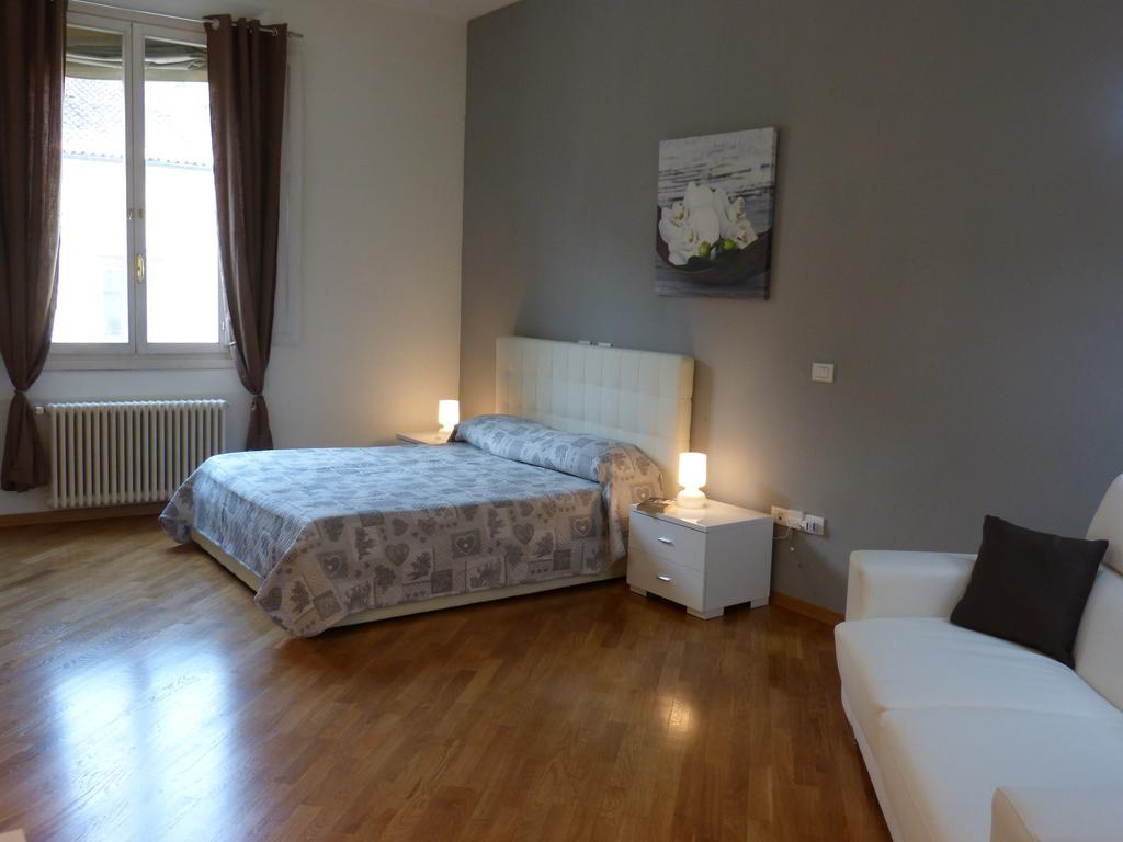 شقة Residenza Piazza Santo Stefano بولونيا المظهر الخارجي الصورة