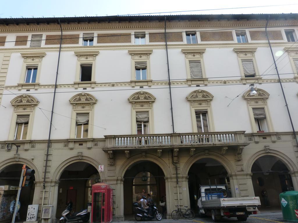 شقة Residenza Piazza Santo Stefano بولونيا المظهر الخارجي الصورة
