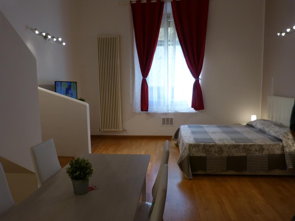 شقة Residenza Piazza Santo Stefano بولونيا المظهر الخارجي الصورة